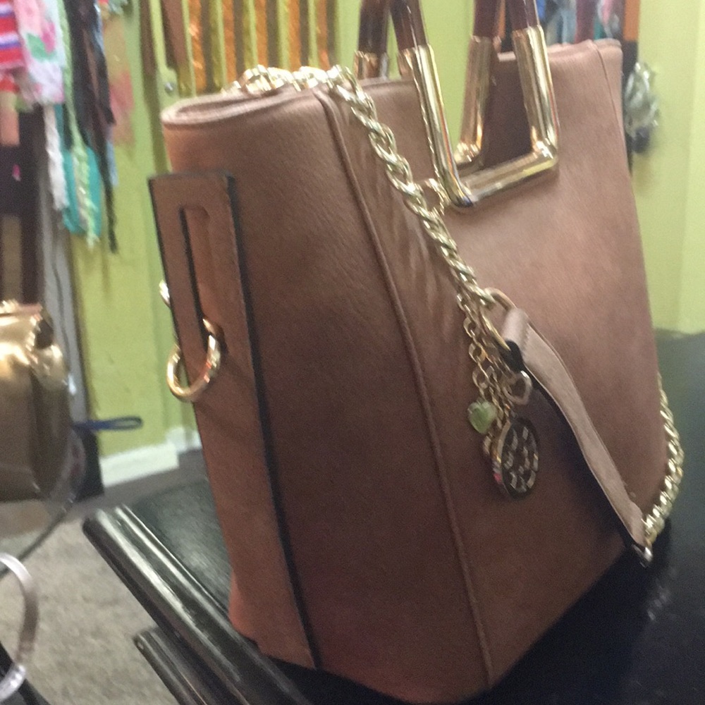 Handbag - Picture 3 of 3